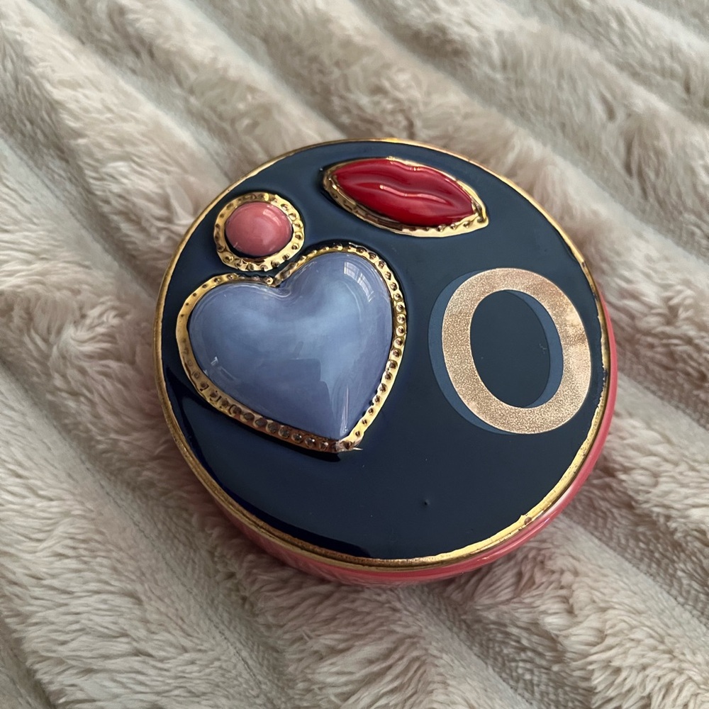 Anthropologie “O” Initial Gold and Blue Heart and Lips Trinket Box NWT
